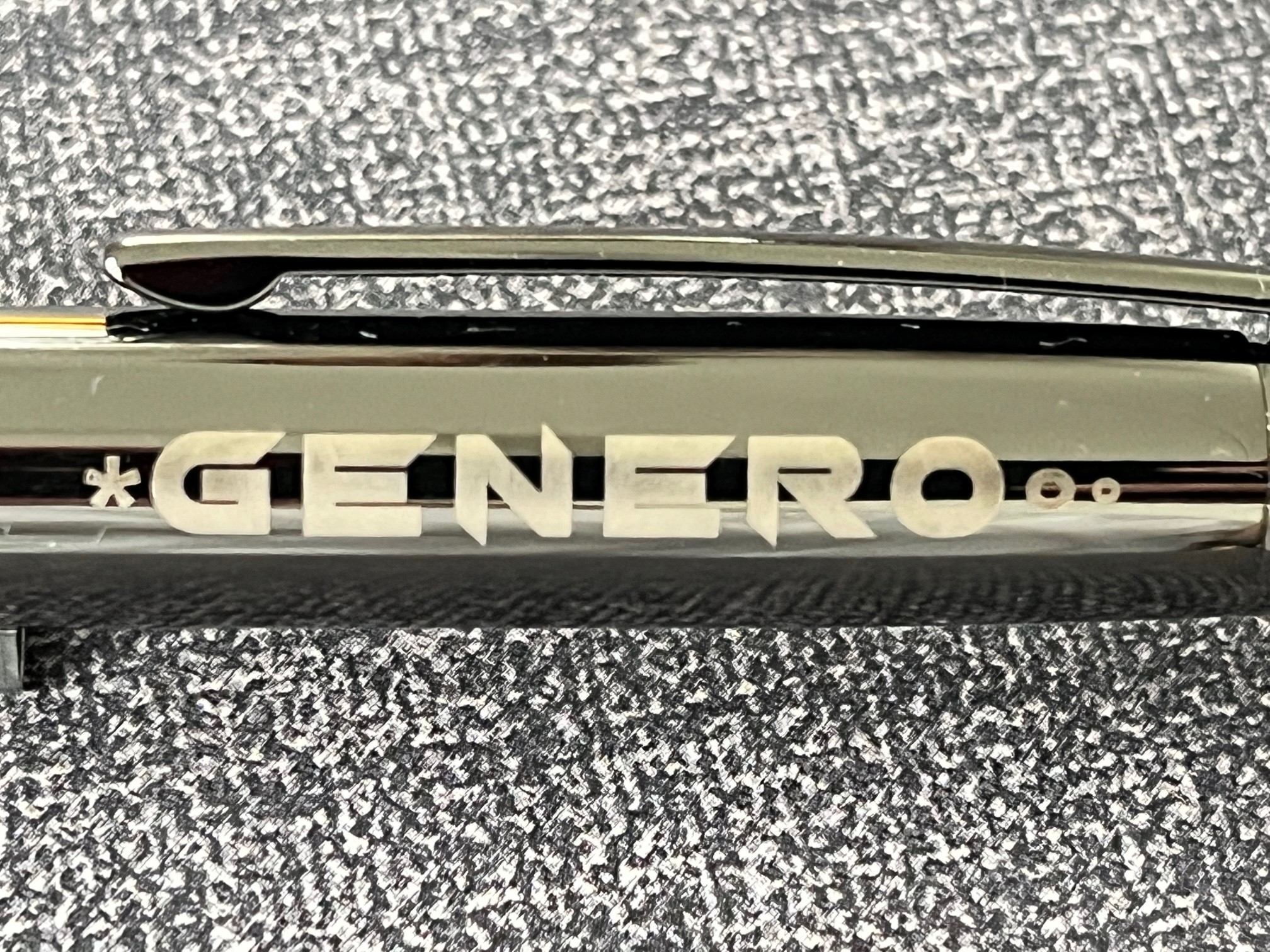 GENERO roller kov šedá lesk